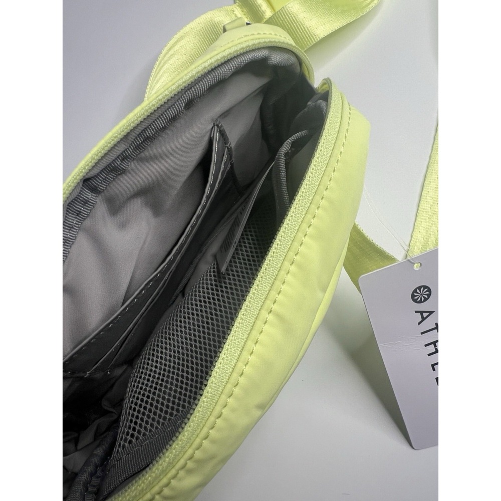 Athleta All About Crossbody Belt Bag Neon NWT Fanny Pack Mom Everyday Athletic - Picture 6 of 6